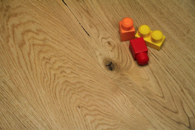 Natural Engineered Flooring Oak Click 5G Brushed UV Matt Lacquered 14/3mm By 180mm By 1890mm FL4636 0